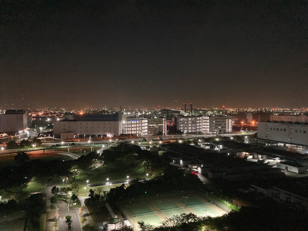 川崎マリエンから見える川崎市の工場夜景 