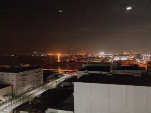 川崎マリエンから見える川崎市の工場夜景 