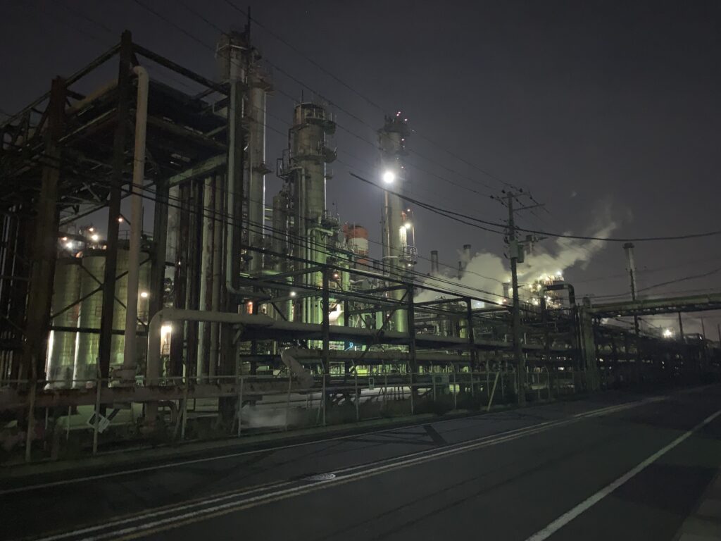 浮島町から見える川崎市の工場夜景 