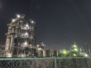 市営埠頭から見える川崎市の工場夜景 